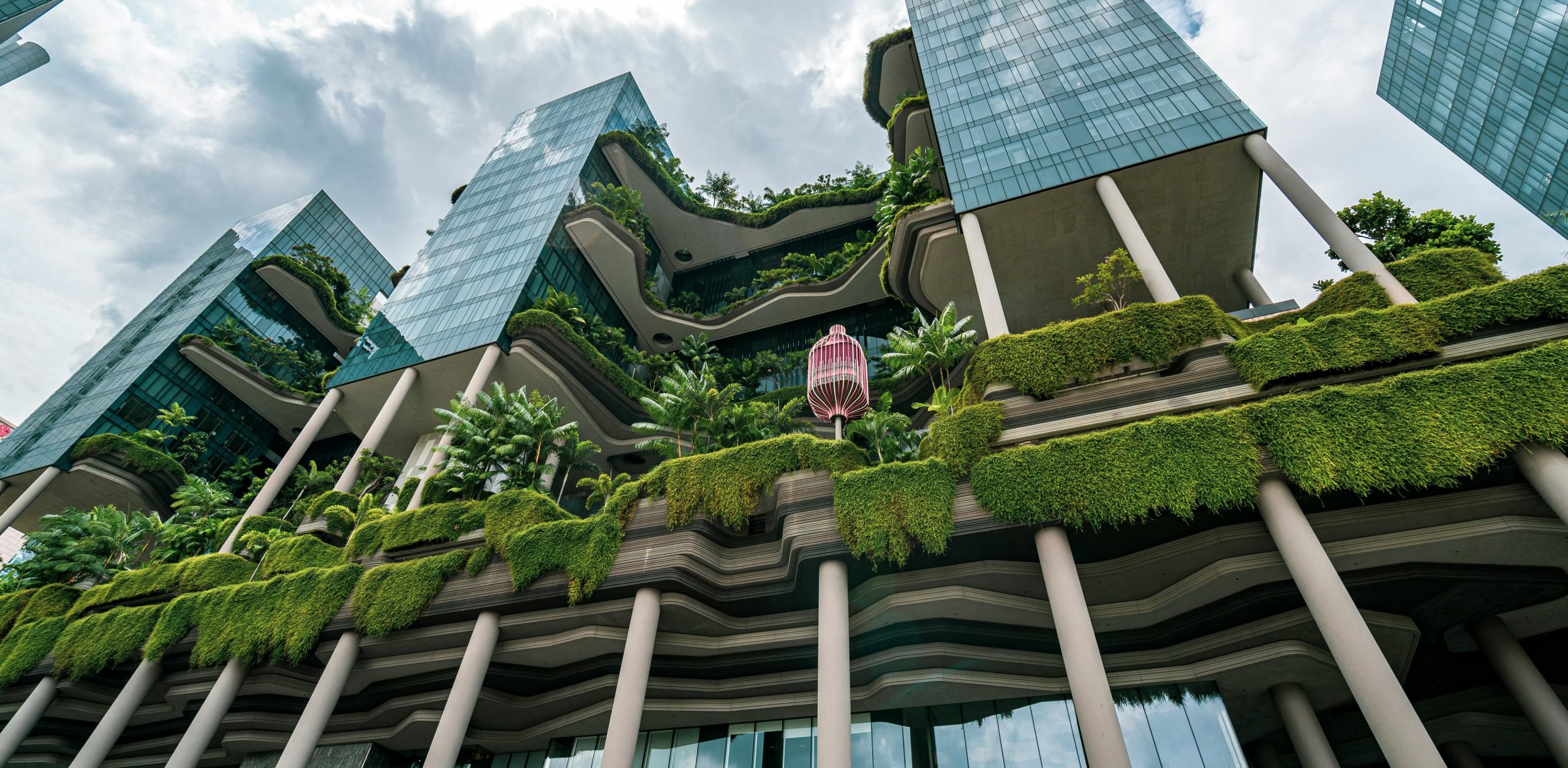 En la imagen se muestra un edificio sostenible llevado a cabo con tecnología bim